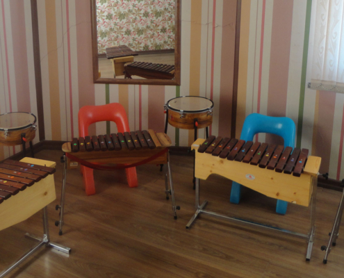 کلاس آموزشگاه موسیقی ماهور